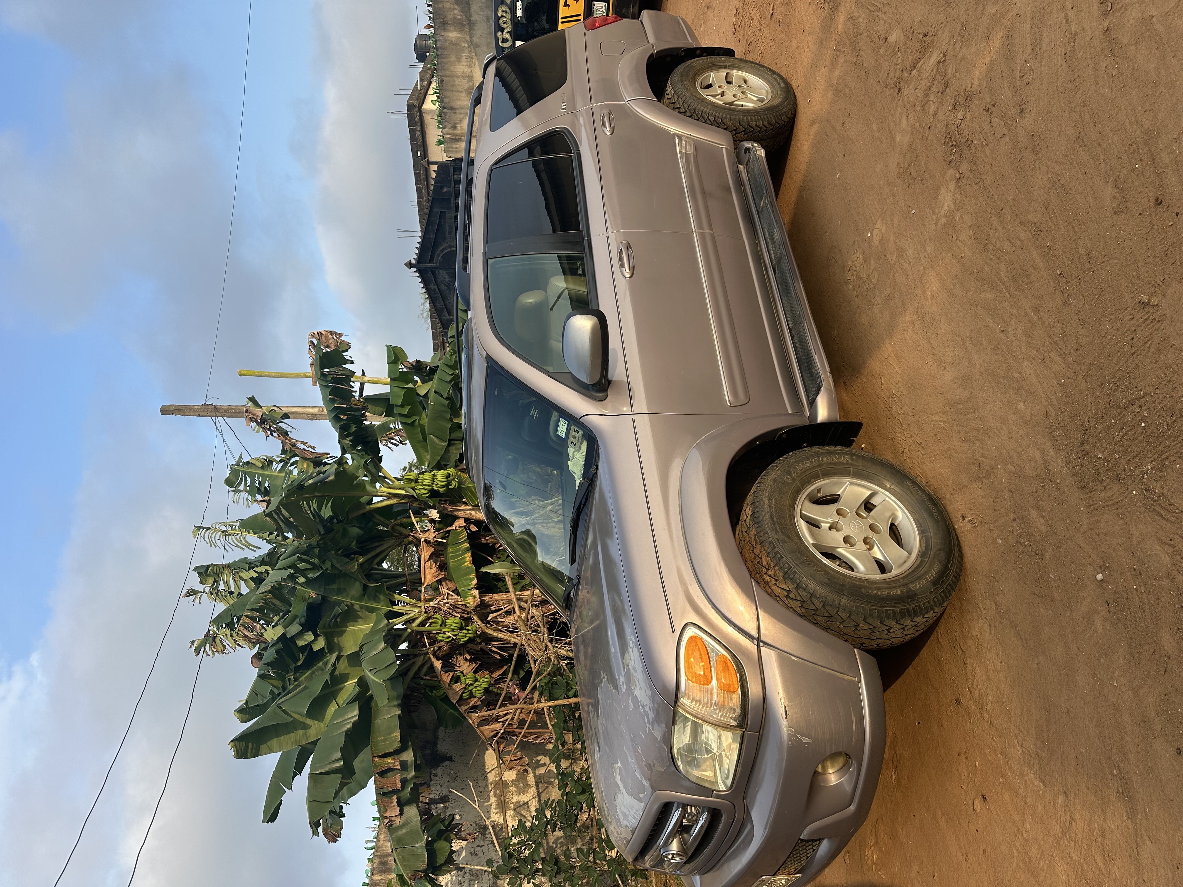 2004 Toyota Sequoia
